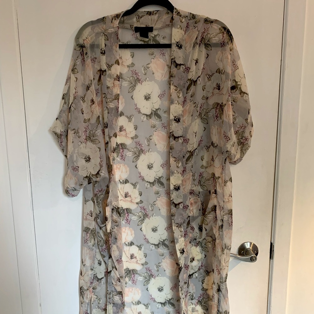 Steve Madden Floral Kimono